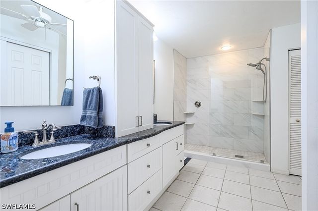 524 Beachwalk CIR, Naples, FL 34108