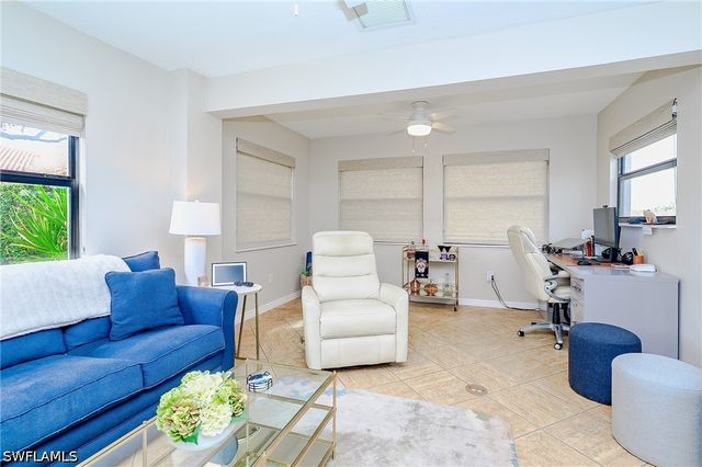 524 Beachwalk CIR, Naples, FL 34108