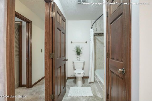 11441 Rineyville Rd, Vine Grove, KY 40175