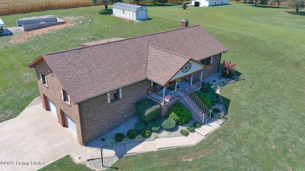 11441 Rineyville Rd, Vine Grove, KY 40175