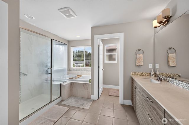 10230 Sentinel Loop, Gig Harbor, WA 98332