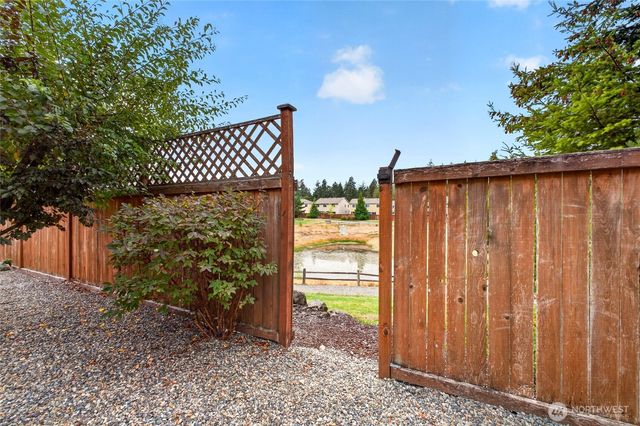 10230 Sentinel Loop, Gig Harbor, WA 98332