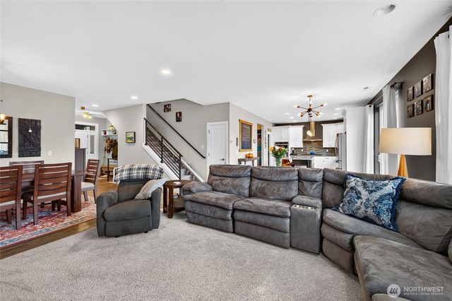 10230 Sentinel Loop, Gig Harbor, WA 98332