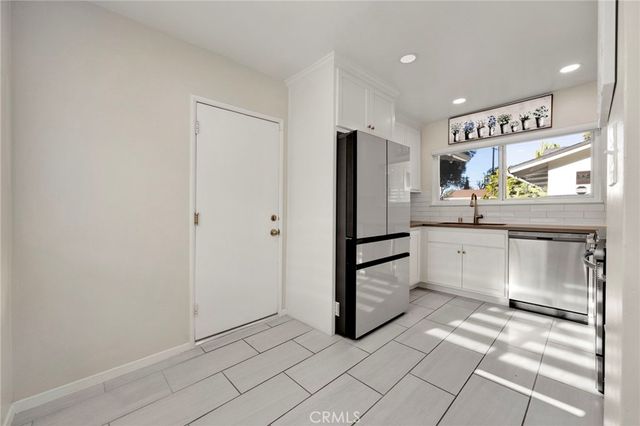 19116 Napa Street, Northridge, CA 91324