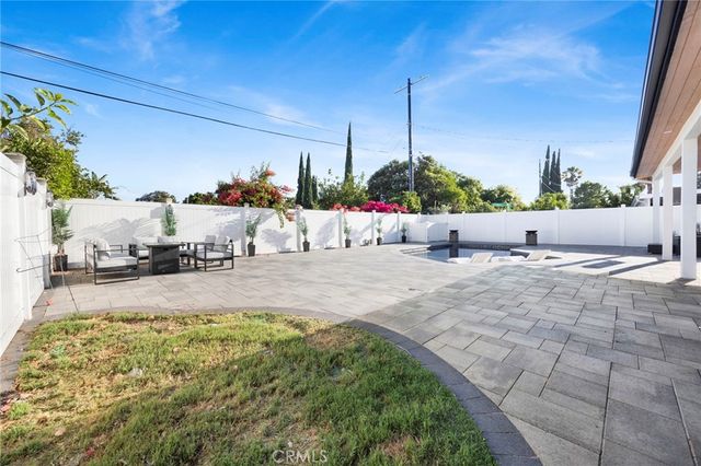 19116 Napa Street, Northridge, CA 91324