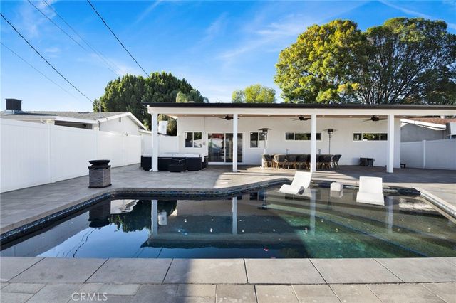 19116 Napa Street, Northridge, CA 91324