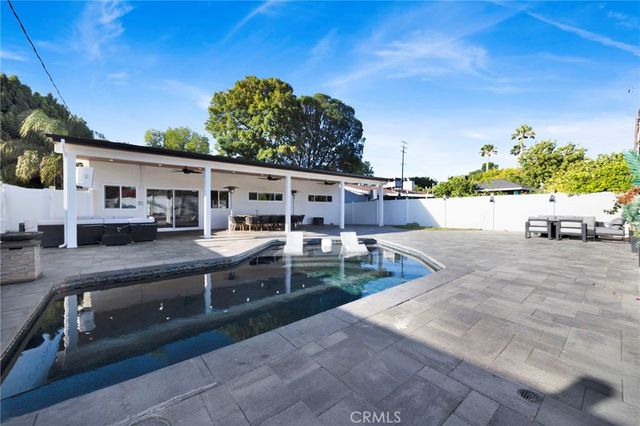 19116 Napa Street, Northridge, CA 91324