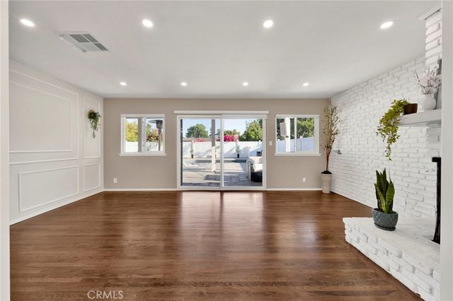 19116 Napa Street, Northridge, CA 91324