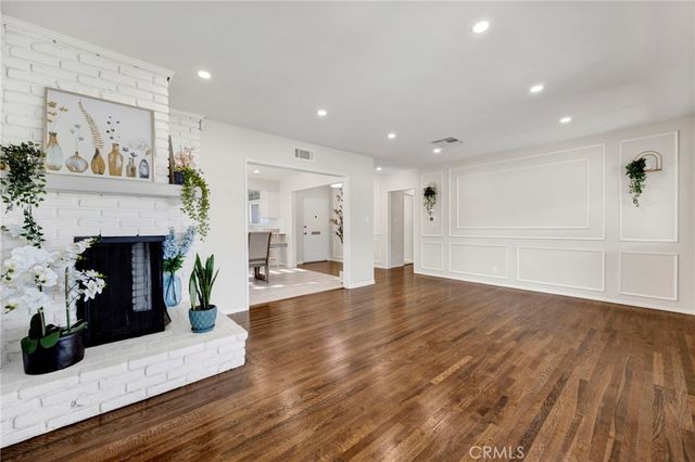 19116 Napa Street, Northridge, CA 91324