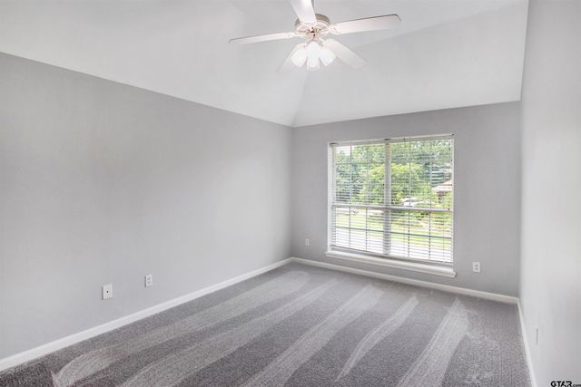 5718 Gloucester Dr, Tyler, TX 75707