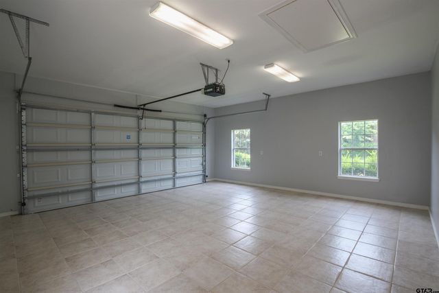 5718 Gloucester Dr, Tyler, TX 75707