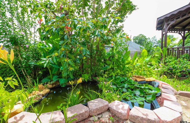 5718 Gloucester Dr, Tyler, TX 75707