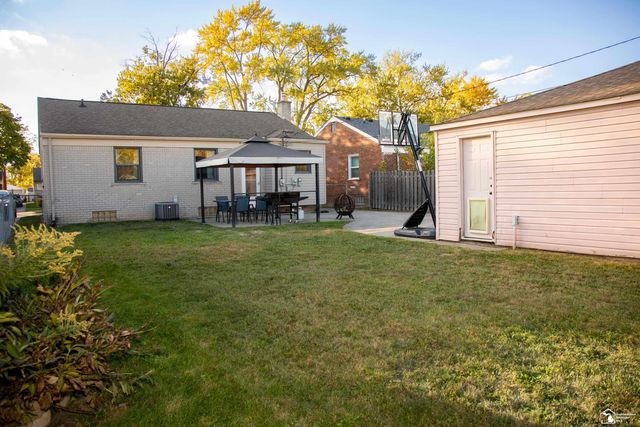 15649 Churchill Street, Southgate, MI 48195