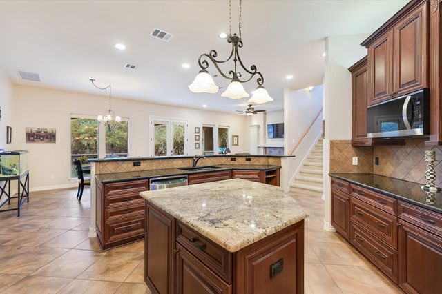 2609 Camel TRL, New Braunfels, TX 78132