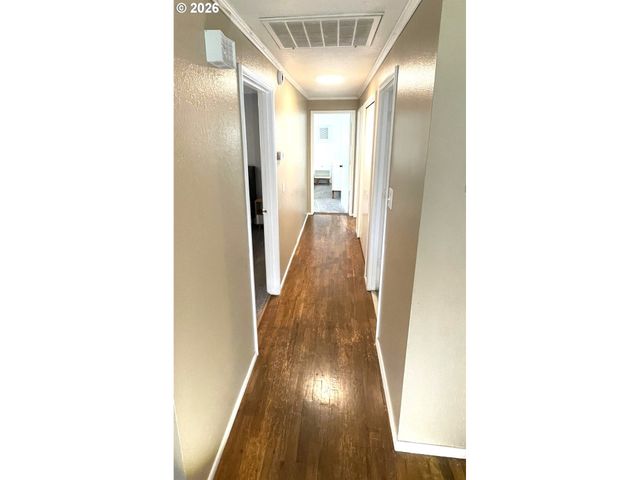 76484 PORTAL Dr, Oakridge, OR 97463