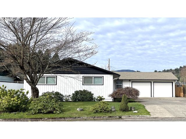 76484 PORTAL Dr, Oakridge, OR 97463