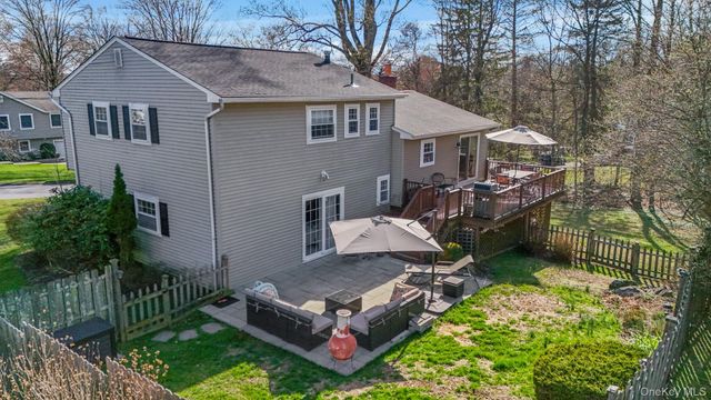 1 Anne Place, Pleasantville, NY 10570