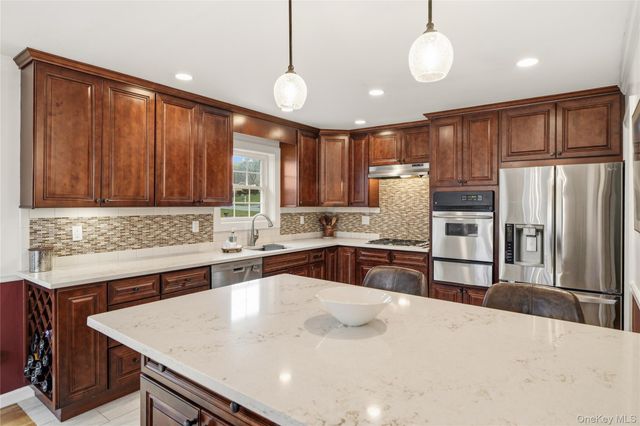 1 Anne Place, Pleasantville, NY 10570