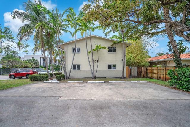 1101 NE 18th Avenue 1, Fort Lauderdale, FL 33304
