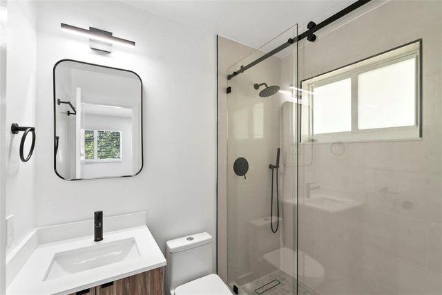 1101 NE 18th Avenue 1, Fort Lauderdale, FL 33304