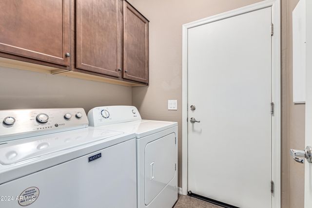 975 W HEATHERWOOD Street, Queen Creek, AZ 85140