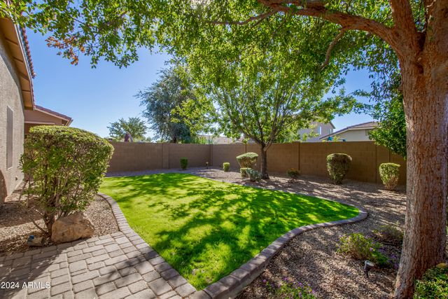 975 W HEATHERWOOD Street, Queen Creek, AZ 85140