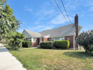 11839 205th Street, Saint Albans, NY 11412