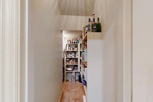 6948 Carrington Lane, Fort Worth, TX 76137