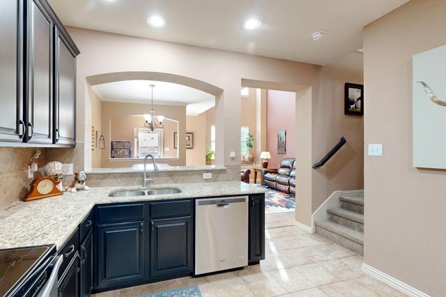 6948 Carrington Lane, Fort Worth, TX 76137