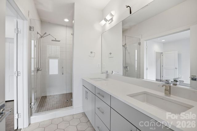 1207 E 36th Street 6, Charlotte, NC 28205