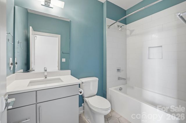 1207 E 36th Street 6, Charlotte, NC 28205