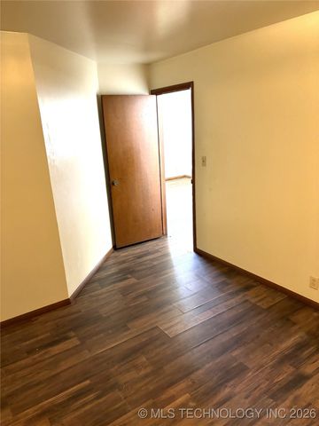 704 S Morton Avenue, Okmulgee, OK 74447