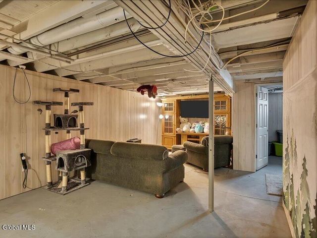 3689 NY Highway 2, Brunswick, NY 12052