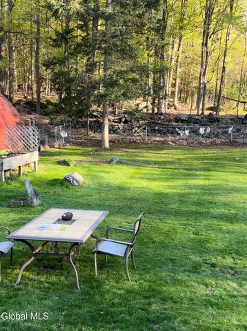 3689 NY Highway 2, Brunswick, NY 12052