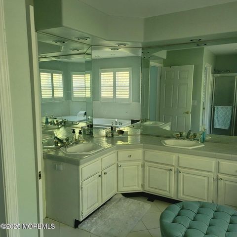 2335 Kira Court, Toms River, NJ 08755