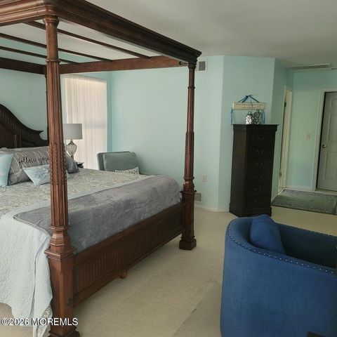 2335 Kira Court, Toms River, NJ 08755