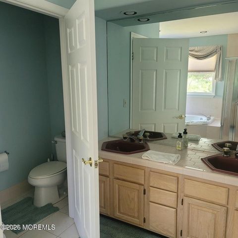 2335 Kira Court, Toms River, NJ 08755
