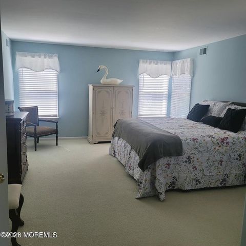 2335 Kira Court, Toms River, NJ 08755