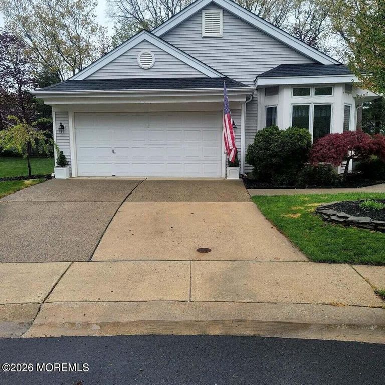 2335 Kira Court, Toms River, NJ 08755