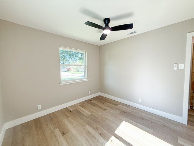 3061 Old North Road, Farmers Branch, TX 75234
