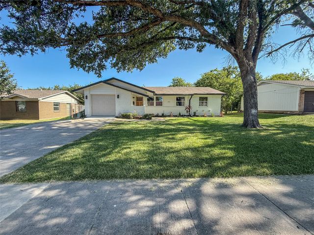 3061 Old North Road, Farmers Branch, TX 75234