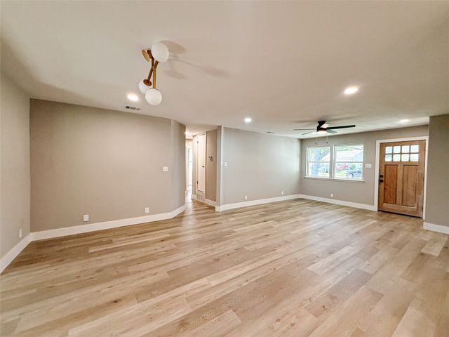 3061 Old North Road, Farmers Branch, TX 75234