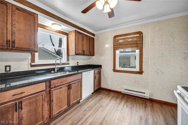 330 18th Street, Elyria, OH 44035