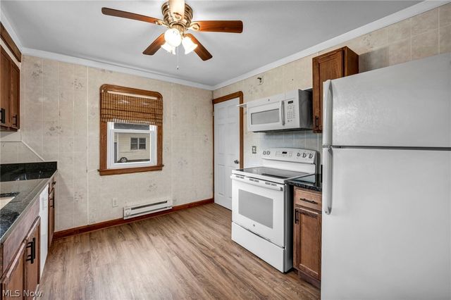 330 18th Street, Elyria, OH 44035