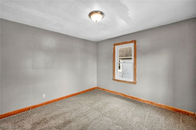 330 18th Street, Elyria, OH 44035