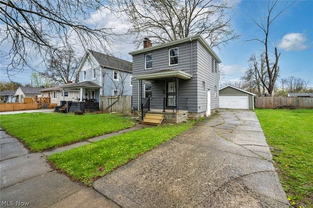 330 18th Street, Elyria, OH 44035