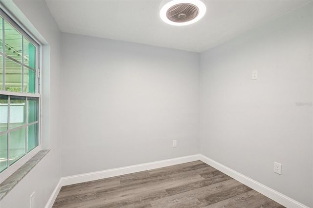 215 17TH STREET NW, Ruskin, FL 33570