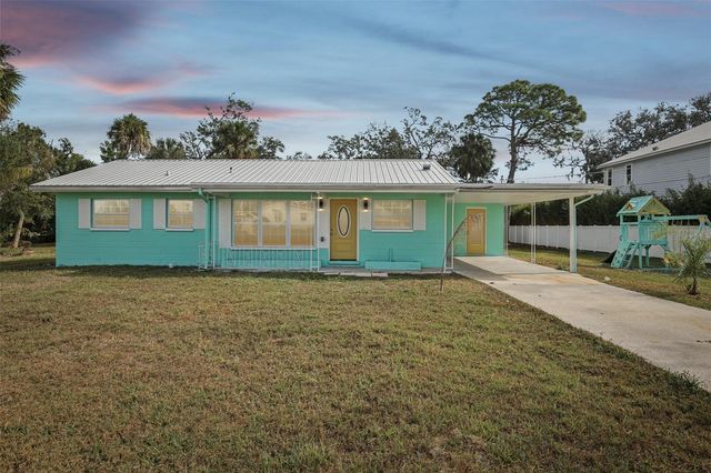 215 17TH STREET NW, Ruskin, FL 33570