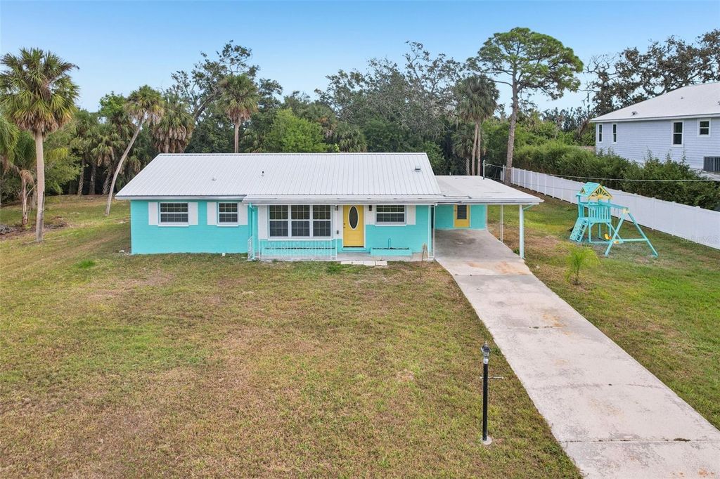 215 17TH STREET NW, Ruskin, FL 33570