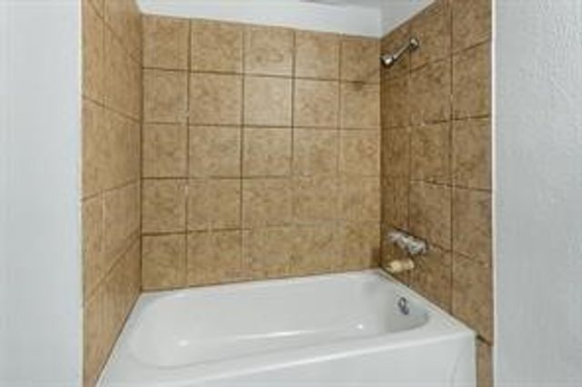 9524 Military Parkway 14004, Dallas, TX 75227